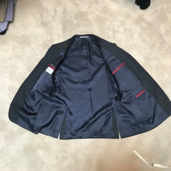 Burberry 3 button sports coat 100% wool, 42R - Picture 4 of 6